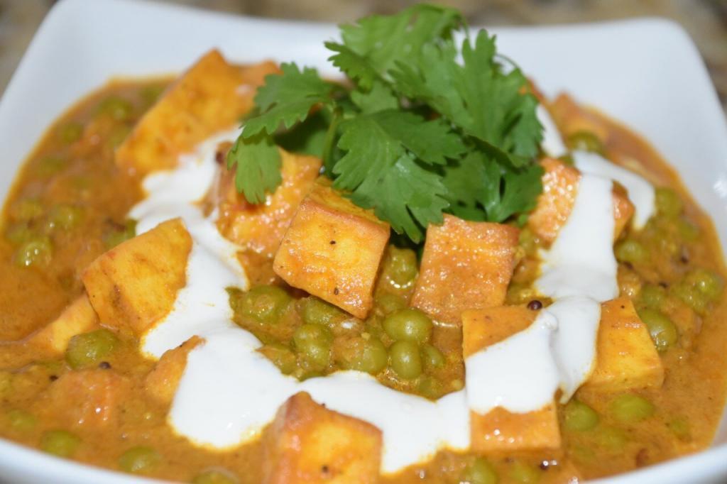 matar paneer curry peas and indian cheese creamy gravy