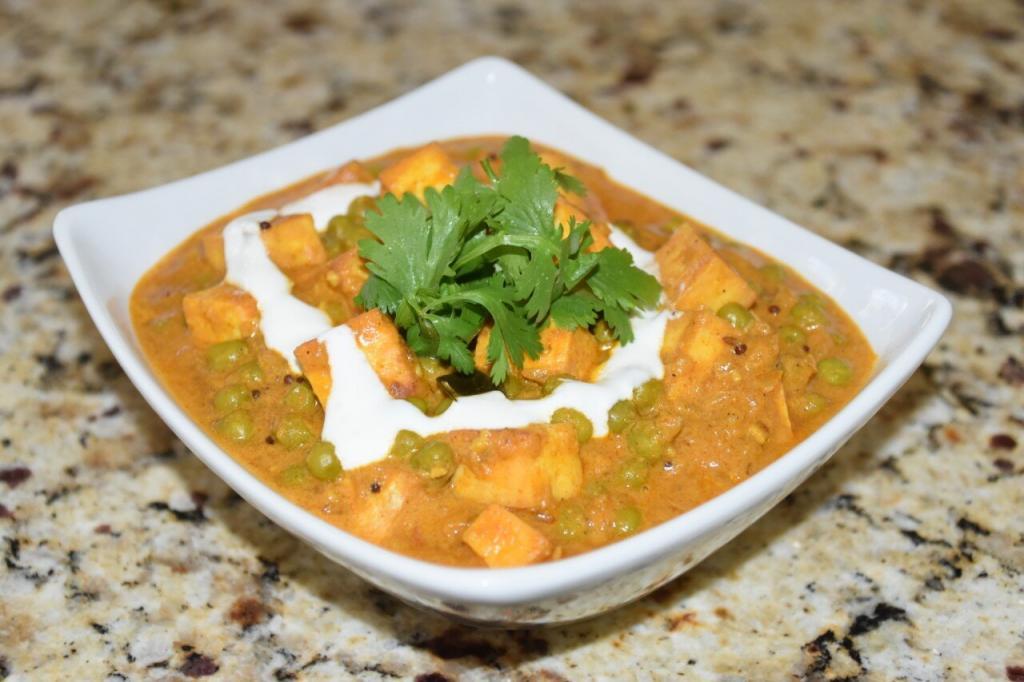 matar paneer curry peas and indian cheese creamy gravy